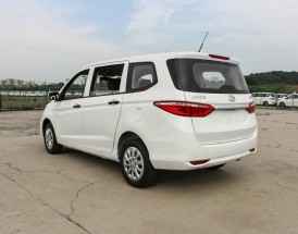 长安欧尚a600和五菱宏光s哪个好,长安欧尚a600和五菱宏光s哪款皮实耐用