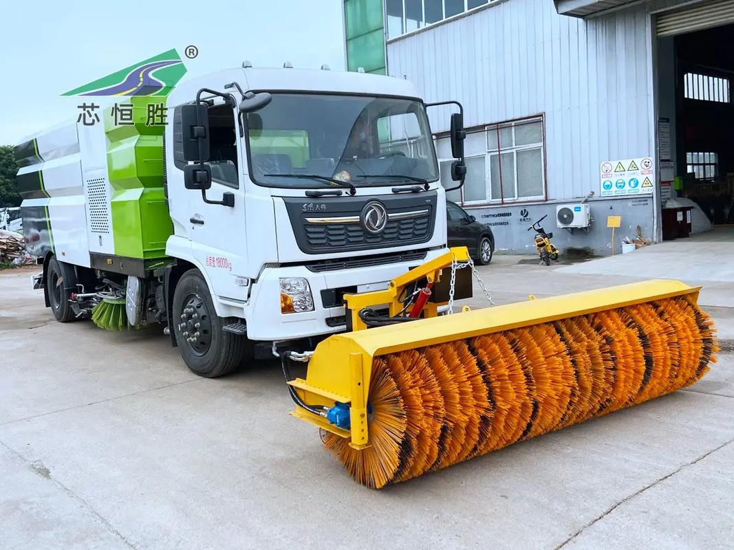 装载机改装扫雪车(装载机改装扫雪车视频)