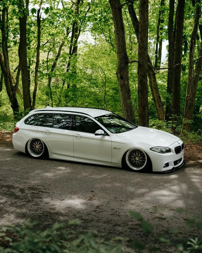 【宝马5系旅行版2021,宝马5系旅行版平行进口】