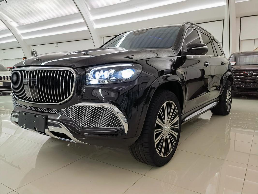 奔驰gls迈巴赫/奔驰GLs迈巴赫