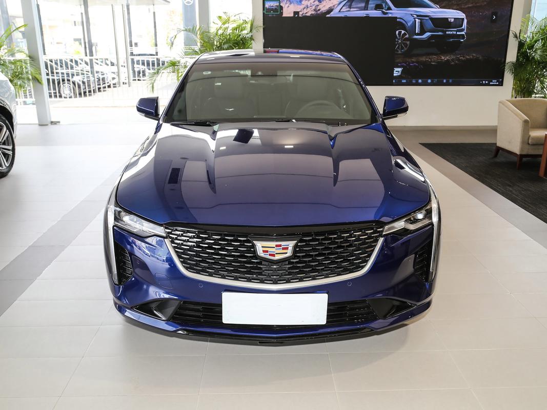 【凯迪拉克ct8多少钱,凯迪拉克ct8多少钱一辆】