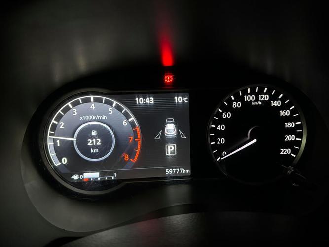 日产劲客汽车/日产劲客汽车仪表盘