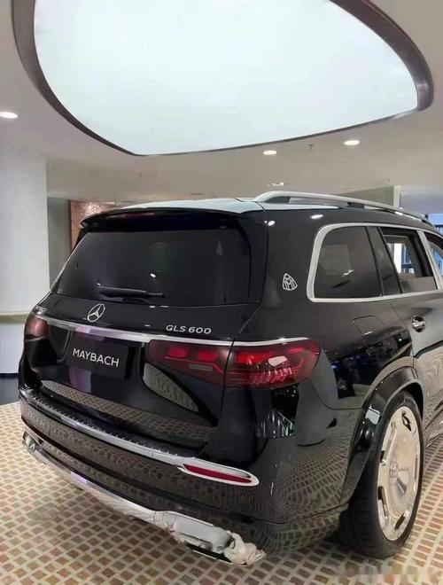 迈巴赫gls600多少钱/奔驰迈巴赫gls600落地价