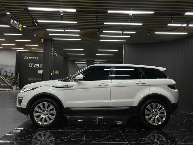 路虎极光2016款,路虎极光2016款智享版