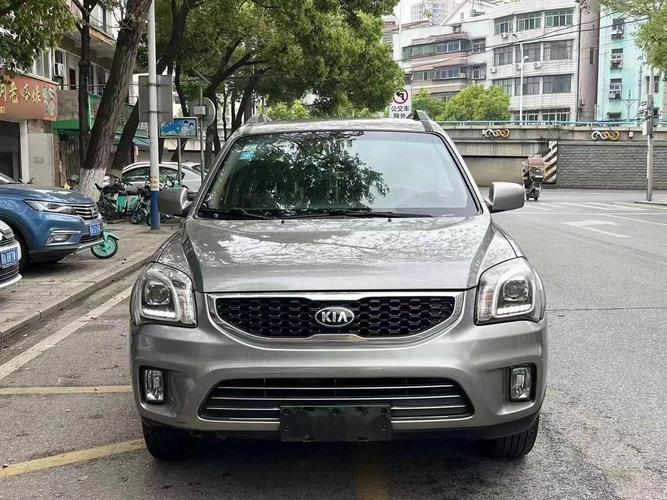 起亚狮跑2011款报价及图片(起亚suv狮跑2013款图片及报价)