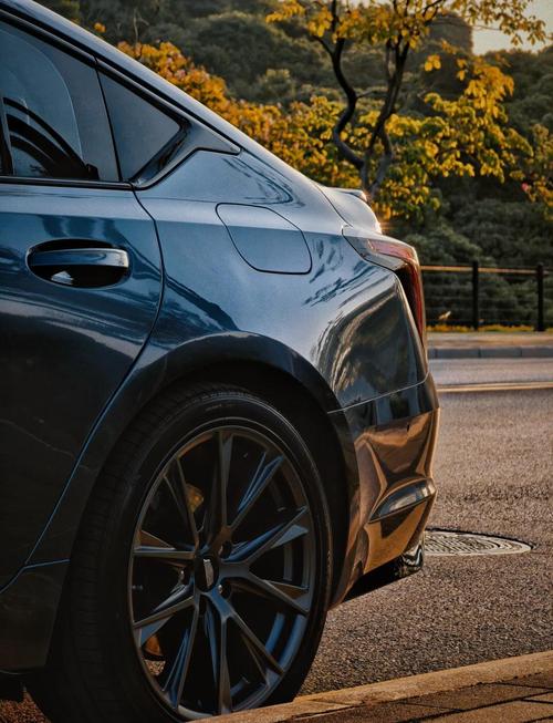 凯迪拉克xt5轮胎型号(凯迪拉克xt5什么轮胎)