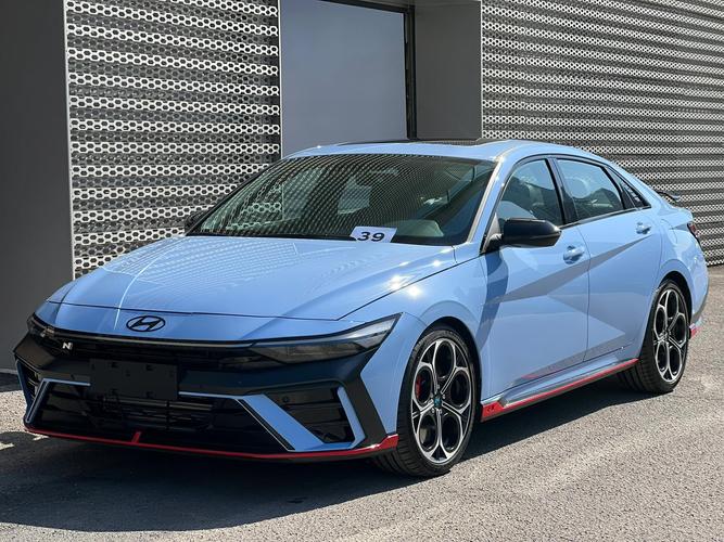 北京现代有一款像跑车 现代有款车型很像跑车叫什么