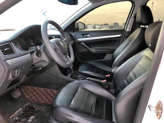 16年大众朗逸图片(16年朗逸图片内饰)