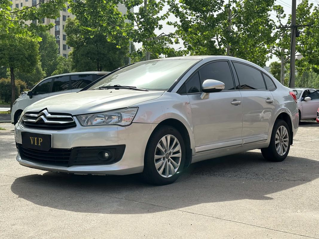 【雪铁龙世嘉汽车价格,雪铁龙世嘉百度百科】