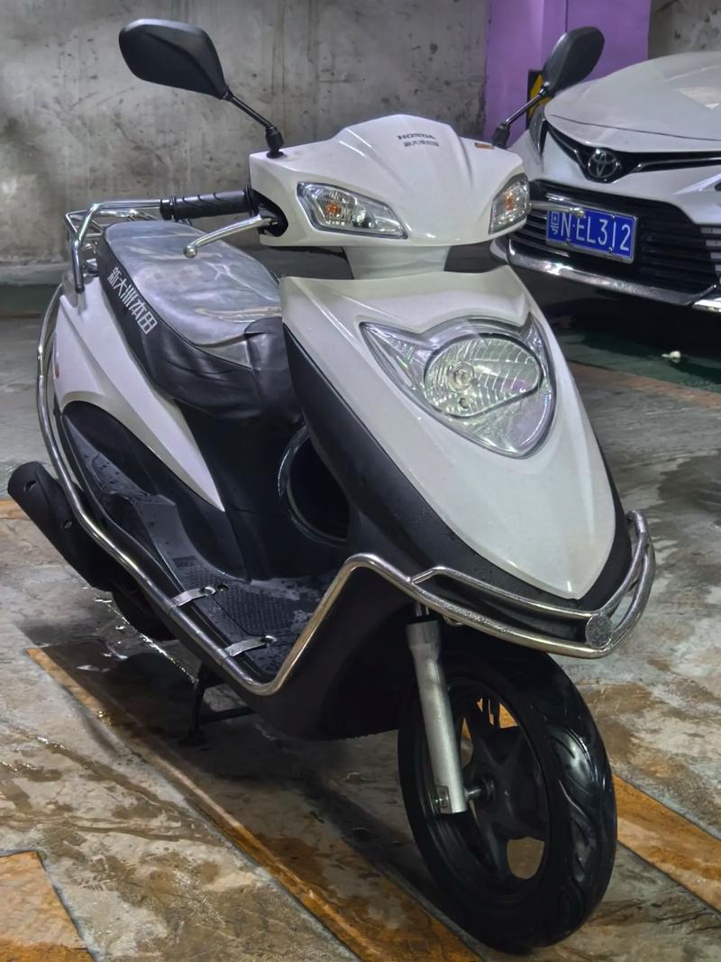 【本田125摩托车多少钱,本田125摩托车2020款】