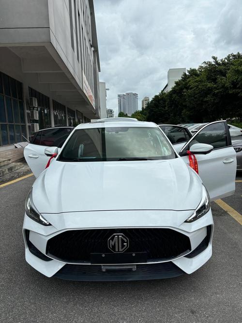 名爵mg5试驾视频 有颜值还不贵 试驾名爵mg5